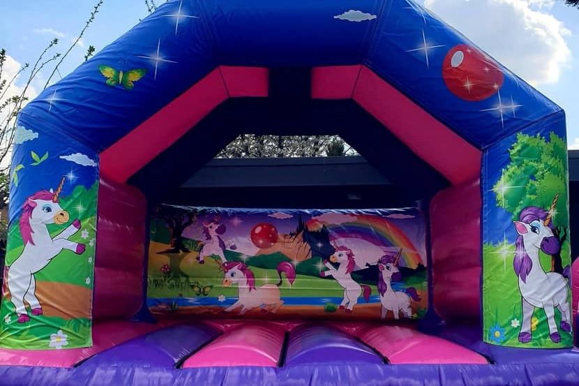 Unicorn bouncy castle hire